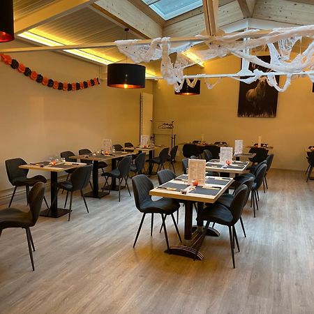 Hotel Le Grand Cerf Carignan Zewnętrze zdjęcie